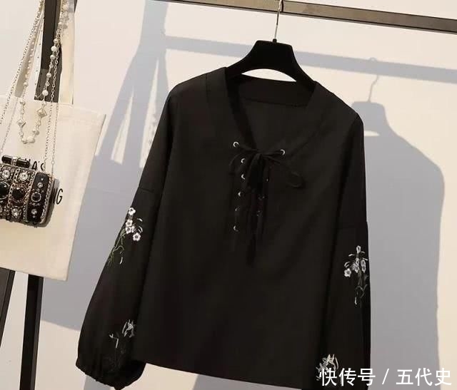 「气质」女人工资上四千,建议穿这“流苏装”,洋气嫩美,谁见都夸漂亮