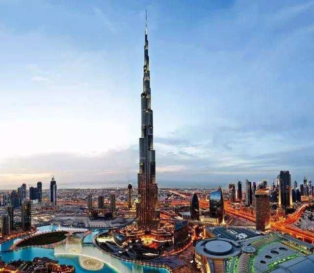 投50亿建世界第一高楼，打算7个月完工，现在却变一个30亩水坑