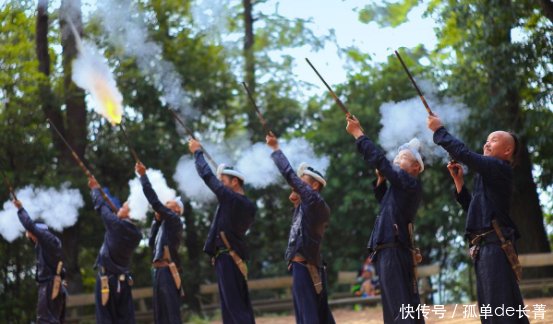 中国唯一可以持枪的民族，欢迎的方式就是开枪，如今只剩30几户