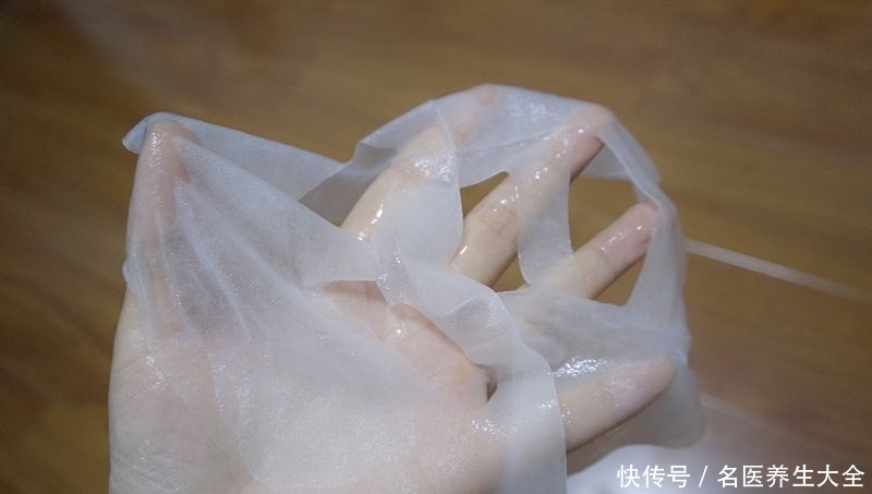 女生|真正会保养的女生,敷完面膜后都会做的4件事,难怪皮肤总这么好