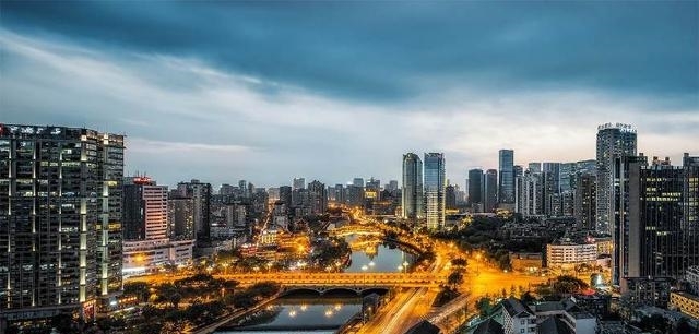 中国城市GDP快报：武汉13400亿，青岛11000亿，合肥超7000亿