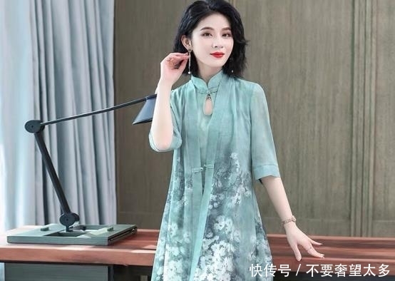 [ 中年女人]显老又掉价，中年女人穿衣更要讲究！这3种衣服千万不能碰