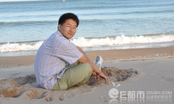 律师疫苗文章爆红 张凯律师资料黑历史更换二维码收打赏骗局被戳