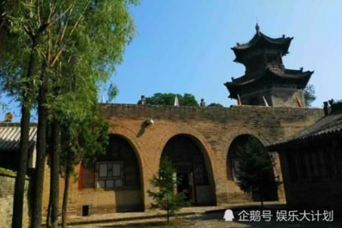 千年古堡！古堡地下有国内罕见的古代军事遗址，保存完好