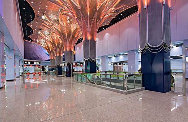  [地铁]中国最晚开通地铁的省会城市，乘客稀少，经常空车而行