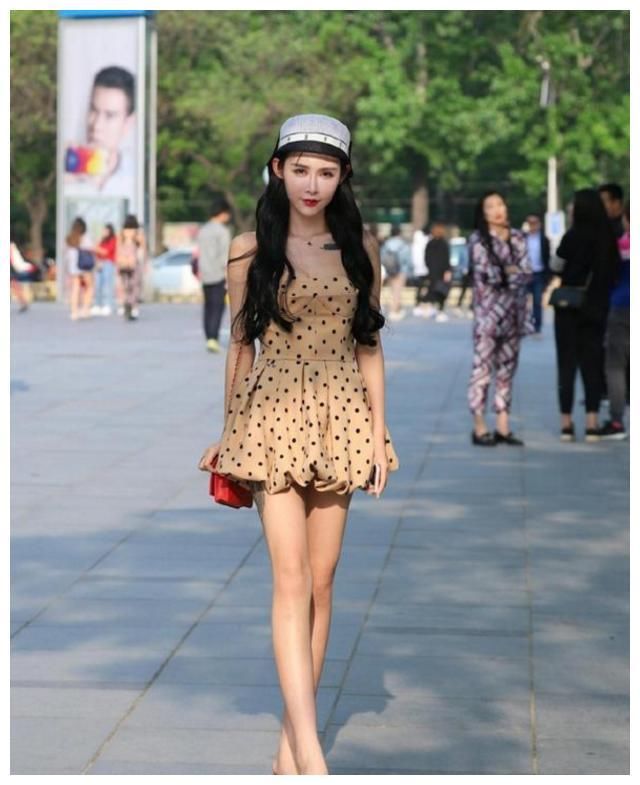 街拍：图1唯美女人味，图3俏丽多姿，图7温雅端庄