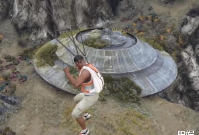  『彩蛋』《GTA5》把洛圣都的水抽干之后会如何? 满地全是小彩蛋和密秘!