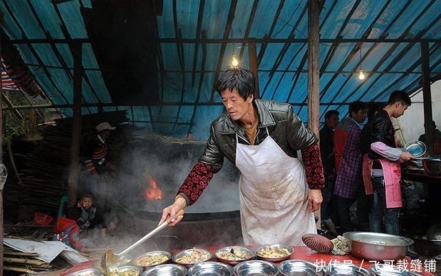  「酒席」农村酒席变“冷席”，农民随礼钱到人不到，感情淡了还