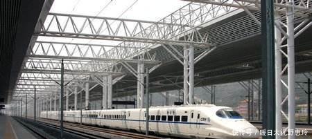 湖北未来有大发展的两个城市，将成为区域中心，与武汉三足鼎立