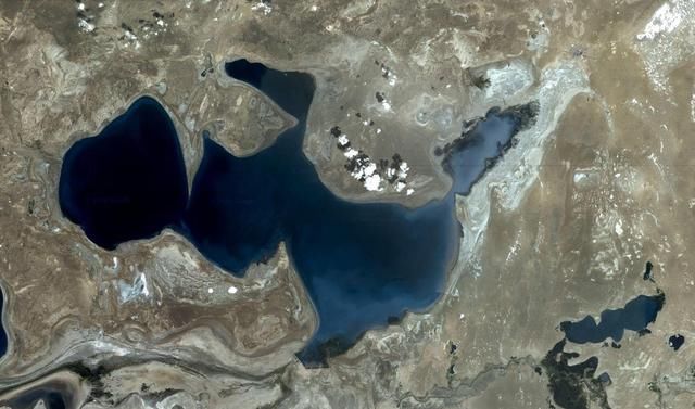 50年消失60000平方公里，预计咸海将于2020年消失