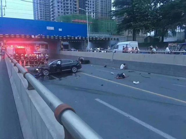 辟谣!广西某地发生惨烈车祸，有人当场身首异处?真相是……