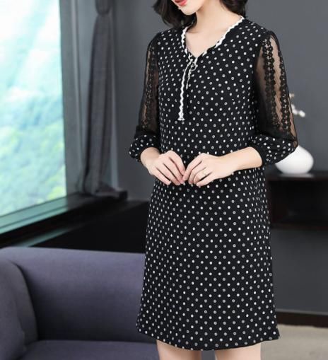 欧美秋季流行的穿搭，这样穿起来特别率性与舒适