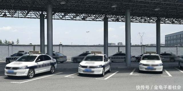 老司机说车科目二科目三停车时,踩离合器刹车