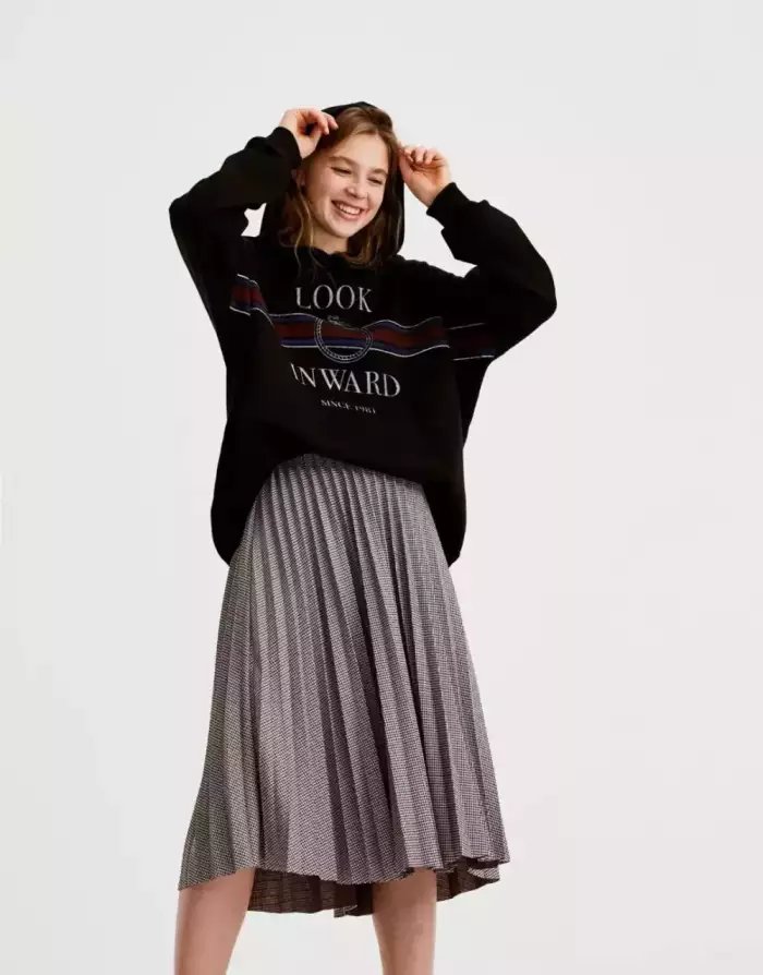 开春穿这5条裙子, 美到甩路人几条街!