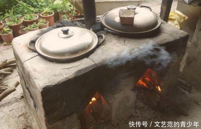  「专家建议」传承千年的土灶该不该禁用？专家建议拆除，看看农