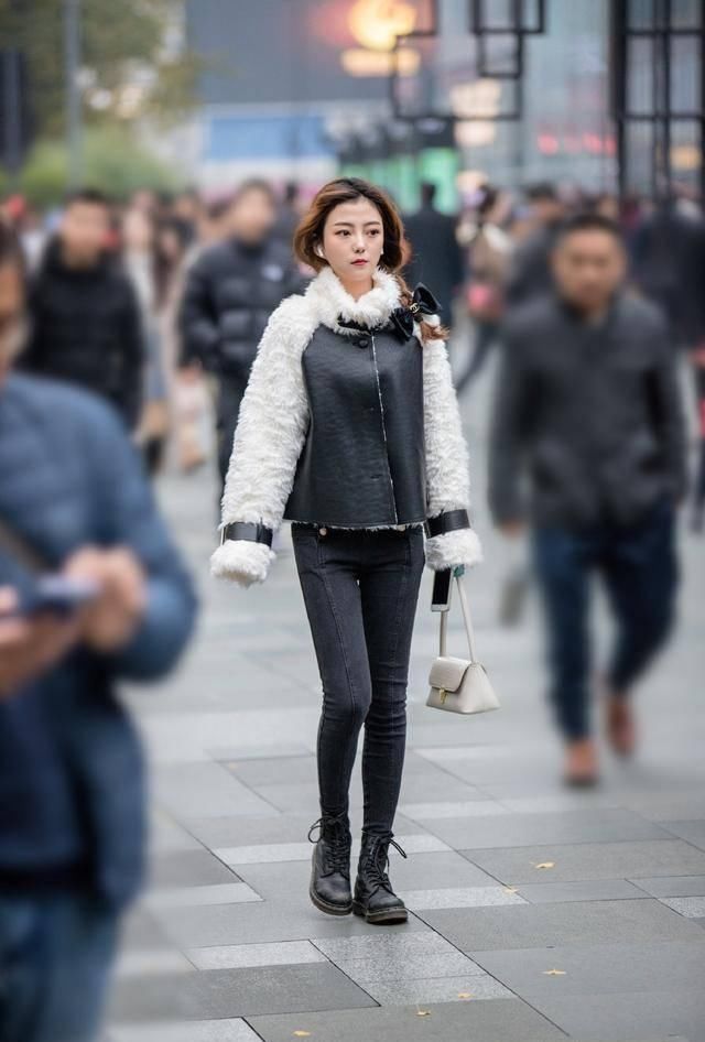  『气质』跟你讲哦！出门就应该这样穿，保暖又时尚，关键还特别长气质