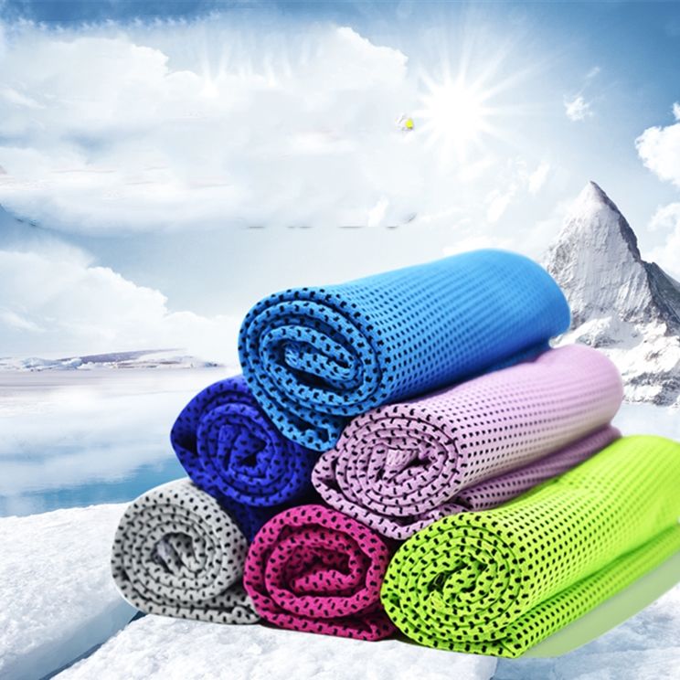 健身房的小姨太惊艳了!这样和教练健身，身材前凸后翘回头率爆表