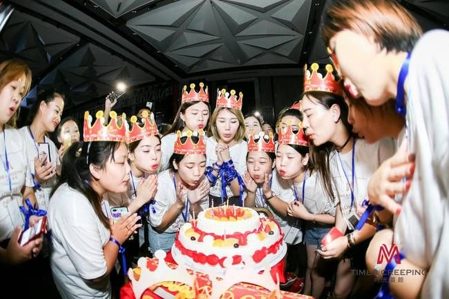 时光蔓颜《轻美护肤系列》四款新品正式亮相,即将引爆市场