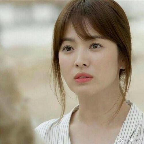 刘海这个发型最斩男，一招瘦脸必杀技大家学会了吗？