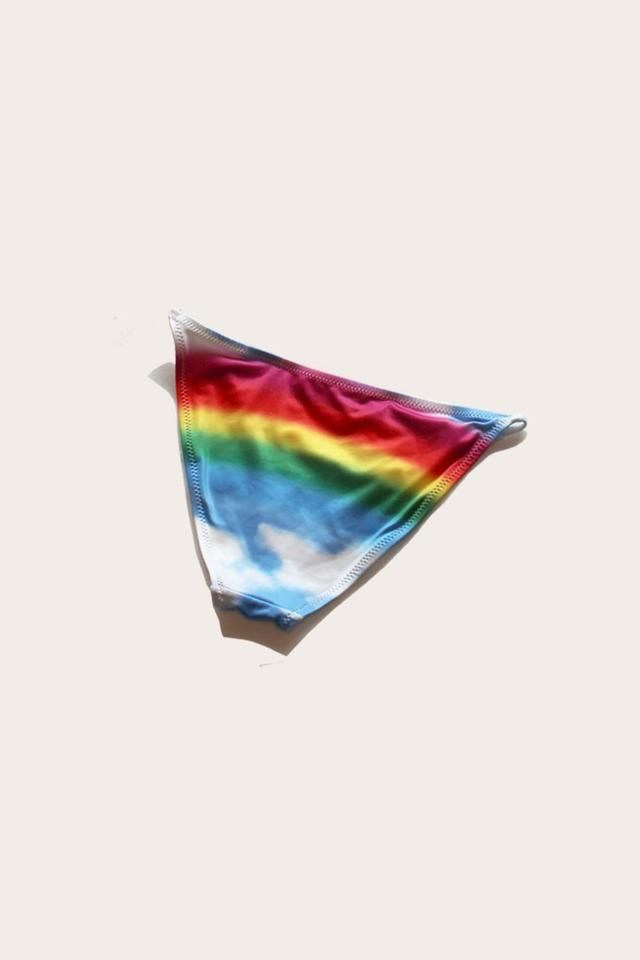 水原希子穿泳装很撩人！Official Kiko泳衣系列现已上架！