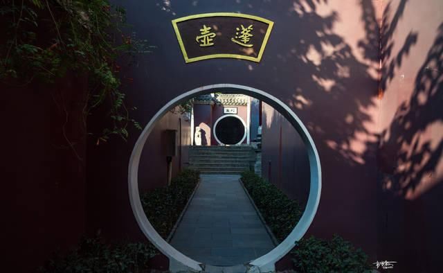 此道观能闻名于世，除了老子和丘处机的加持，还有三绝