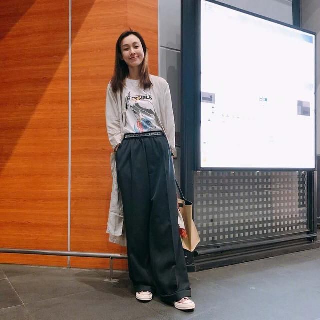 贾静雯蔡依林范玮琪,你最喜欢谁的衣品?谁说四十岁女人不能装嫩