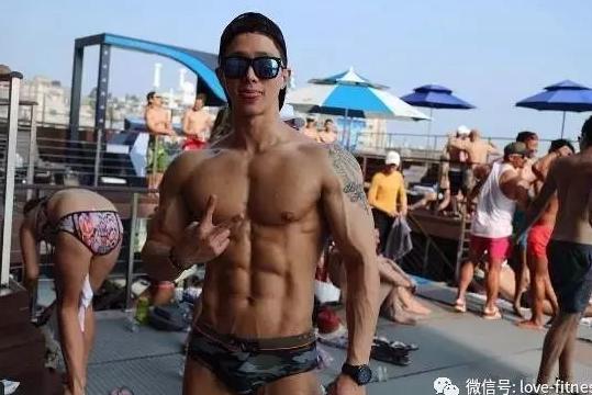 女生什么样的身材才叫好？这种天使面庞，魔鬼身材，最符合大众审