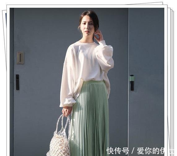  提升：缎面半身裙的15种日系穿搭look，提升春季造型高级感的不二之选