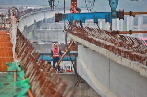  「四局施工人员在都安」视窗｜贵州都安高速复工忙