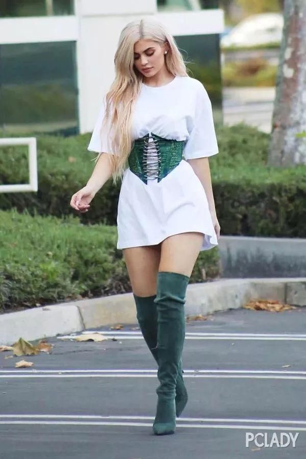 说起休闲，是时候祭出我时髦的“T恤裙”!