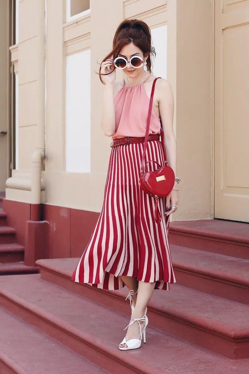 初秋这些颜色穿在一起，显白又高级!