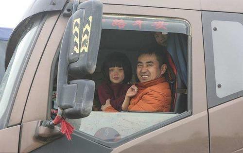 为啥只有乘客会晕车，司机却不会？猫腻就在车上，老司机都懂的！