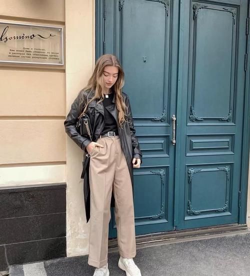  『色系的衣服』小个子女生的正确穿搭，这样穿1米5也能变成1米7，轻松拯救小短腿