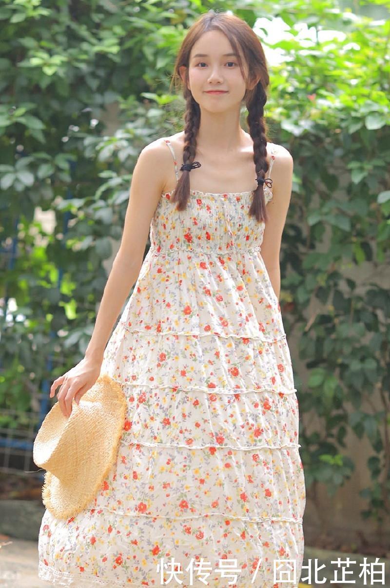 #美女#黄色上衣的长发美女