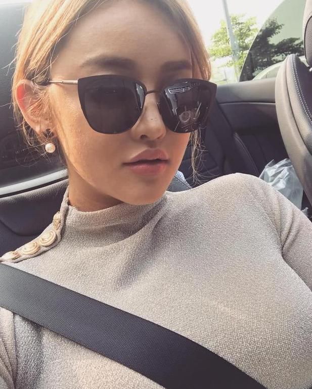 芭比娃娃还是金刚芭比？她样貌比明星有气质身材比其他女神还要辣