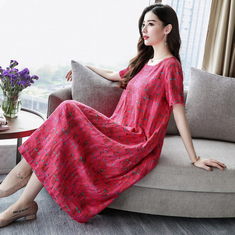 42岁老婆从不穿裙子，居然爱上了这棉麻裙，年轻洋气不像中年人