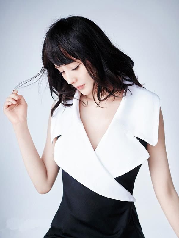 杨幂的最美照，图四动人，性感的图六早已让我深陷其中！