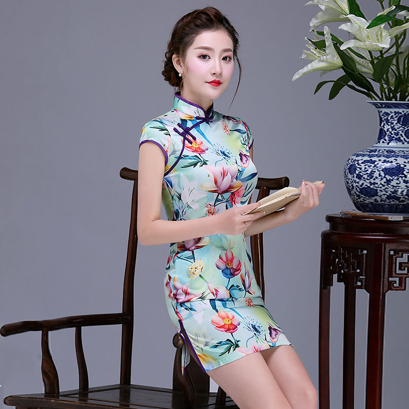 玲珑旗袍美人,曼妙多姿,美哉