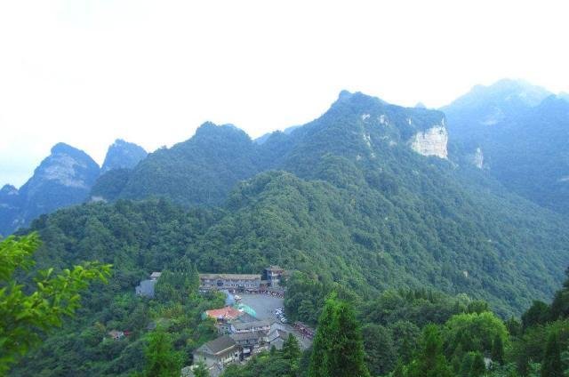 国内最“吸金”的山,国庆七天赚5亿,光靠门票一年能赚23亿