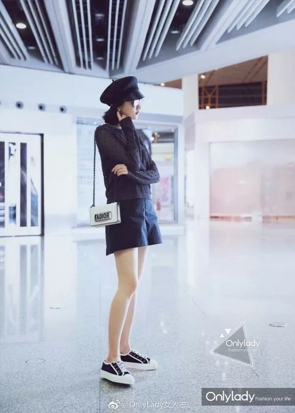 迪奥究竟有什么魔法让景甜如此着迷?