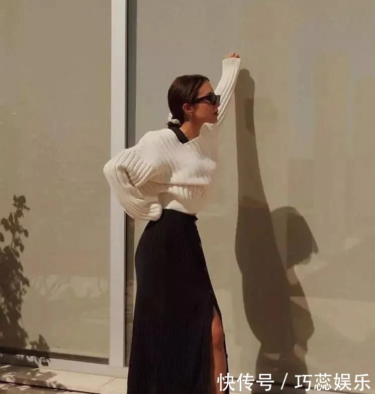  『且也更加』春夏穿上“连衣裙+平底鞋”，气质到不行，时髦的人都在穿！