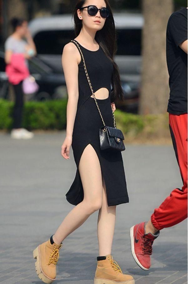  美女■街拍穿衣打扮很时髦的美女，轻松成为街上的焦点