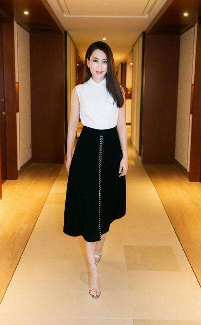 马苏这身材太恨人! 吊带裙都要撑爆了, 连李小璐柳岩都甘拜下风