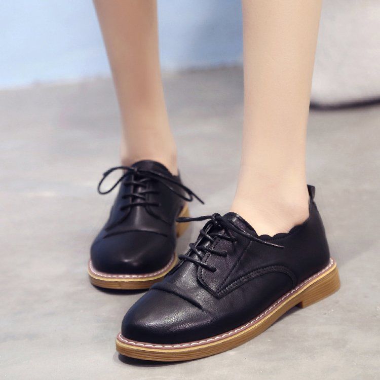 女友不喜欢高跟鞋,一直穿这样的瓢鞋,真是厉害了