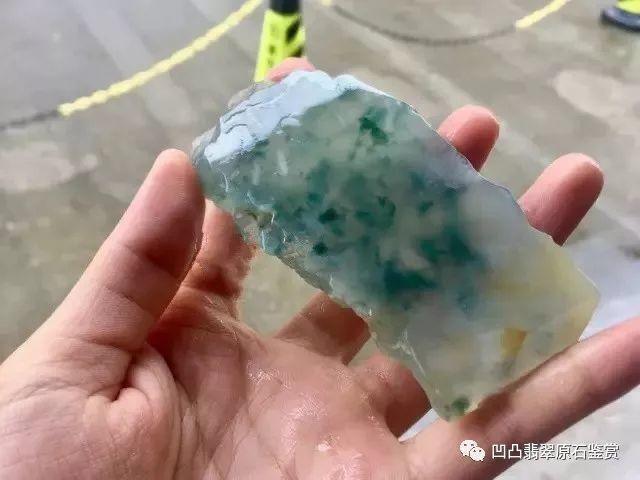 切开后飘花辣的眼睛疼，这可小编下血本才买下的，现在哭还行吗？