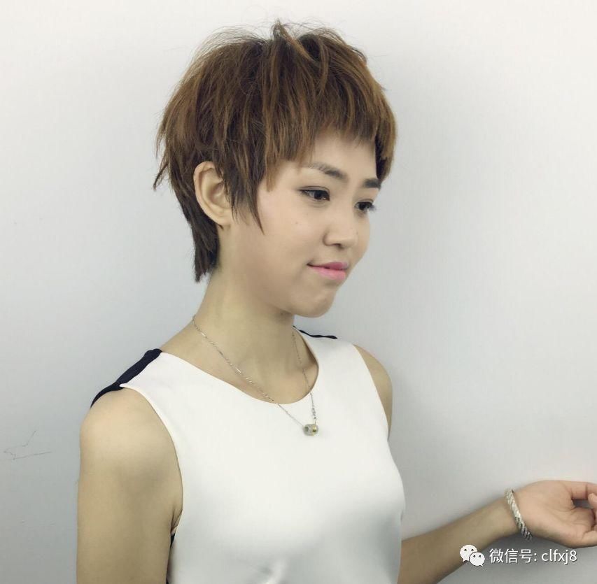 2018流行"豁短发"