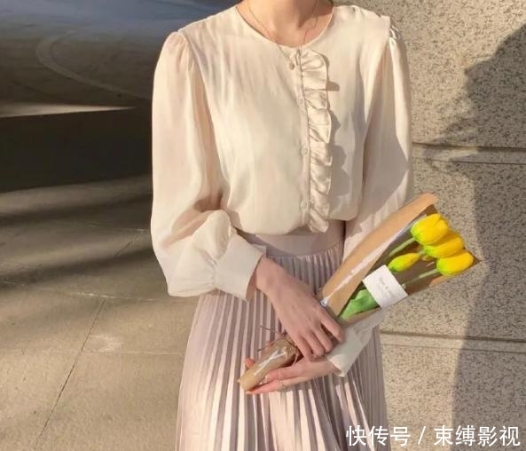 『气质』时尚博主新穿搭,适合20岁女生,追求温柔气质穿搭