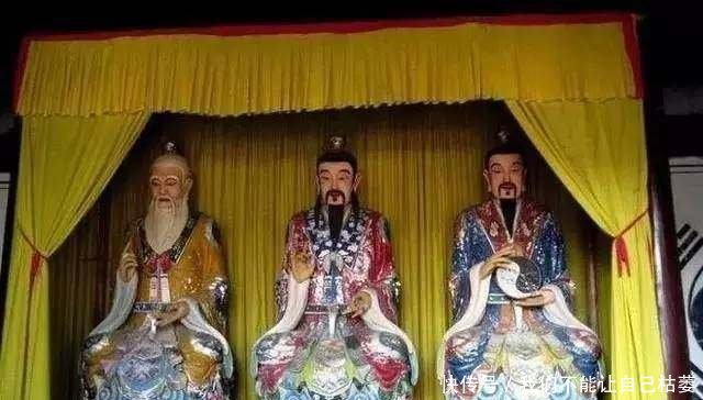 为什么寺庙禁止游客对着佛像拍照网友看完的确不敢再拍了