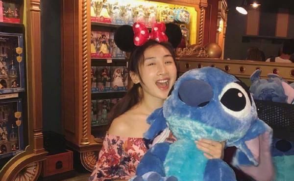  「地位」何雯娜老公谈婚礼说了什么 嫌妻子老土奉子成婚使其在婚婆家地位堪忧