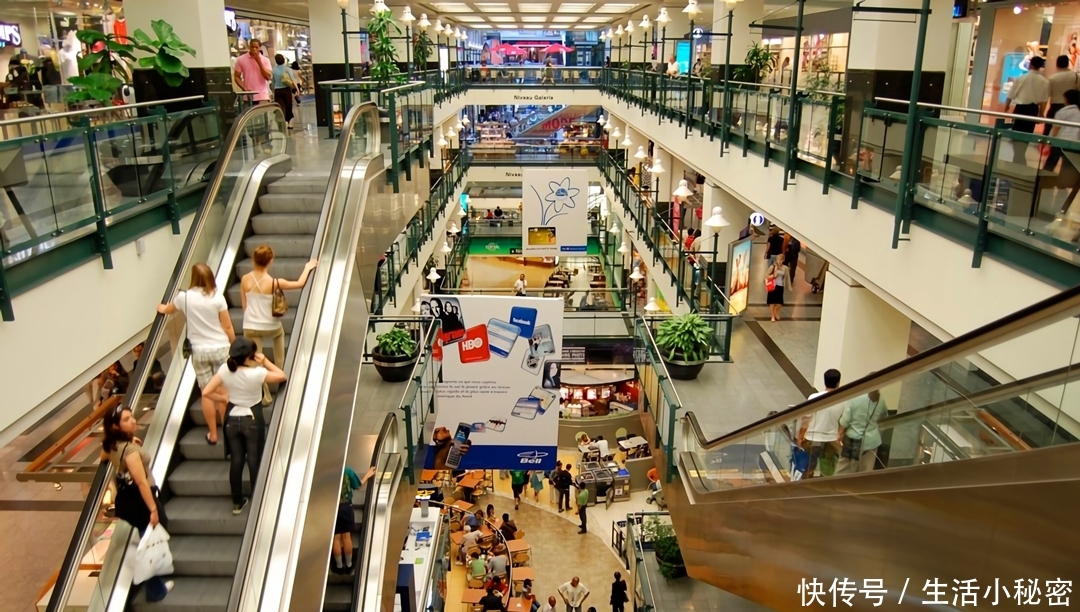 世界上最繁华的地下城：总面积400万平方米，拥有2000家商店！